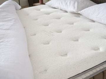 BROWN DİAMOND Keten Lifli Extra Yumuşak Hava Geçirgen Organik Pedli Yatak Baza Başlık Seti