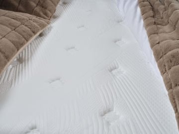 IMMUNE DEFENCE Gold Diamond A-C-E Vitamin Apreli Kuş Tüyü Süngerli Lüks Yatak