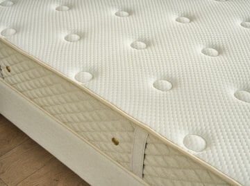 SİLVER Loft Geometrik Seri - Formunu Koruyan Uzun Ömürlü Yatak, Sofistike Kare Kapitone Başlık ve Yalın Tasarım Fonksiyonel Baza